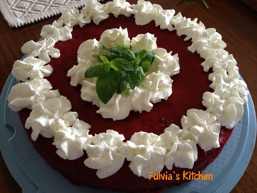 Torta glassata alle ciliegie