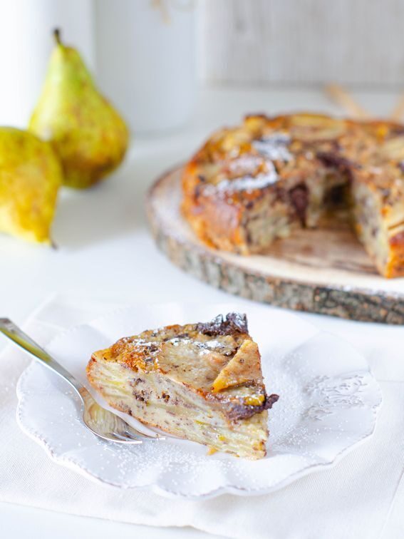 Torta invisibile con pere e cioccolato
