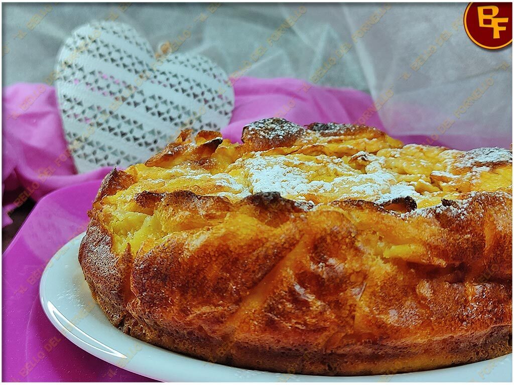Torta invisibile di mele e cioccolato bianco