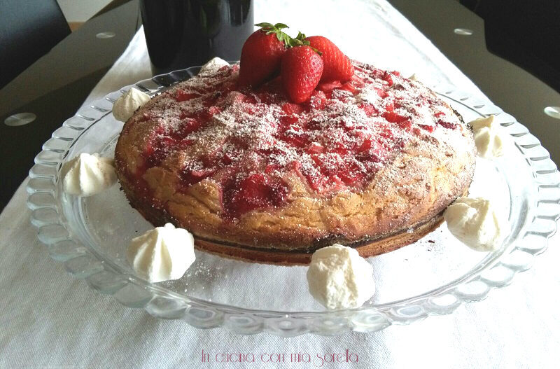 Torta light di ricotta e fragole