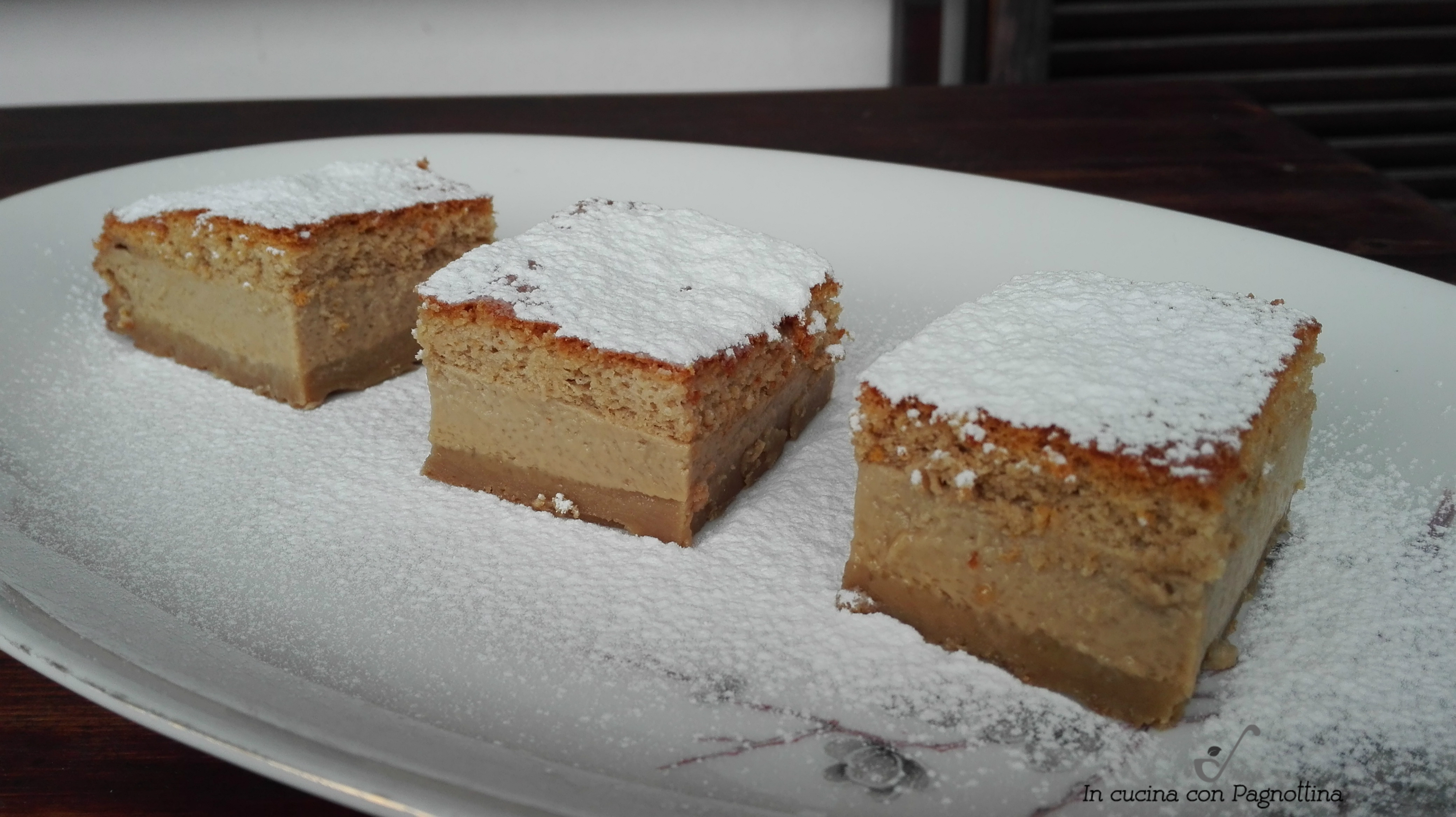 Torta magica al caffè
