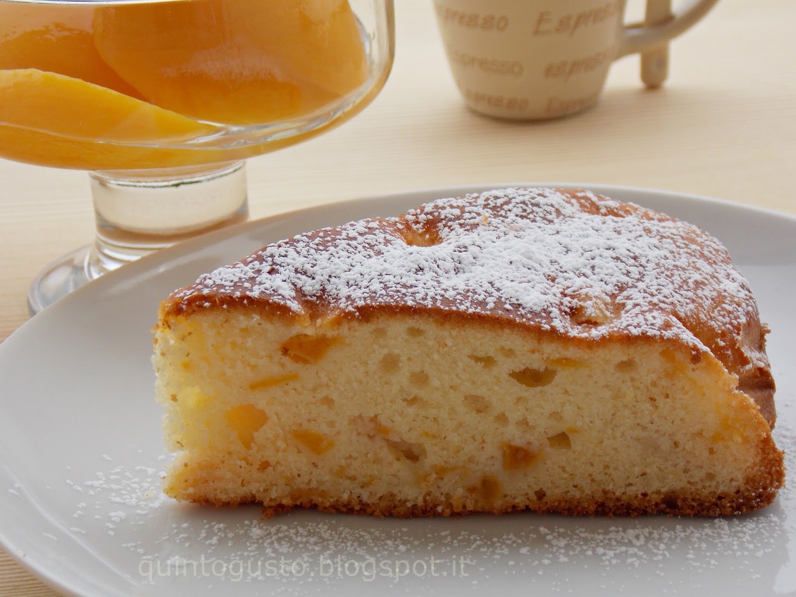 Torta mascarpone e pesche sciroppate