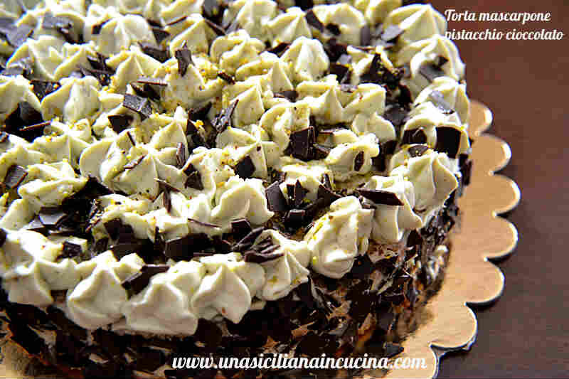 Torta mascarpone pistacchio e cioccolato