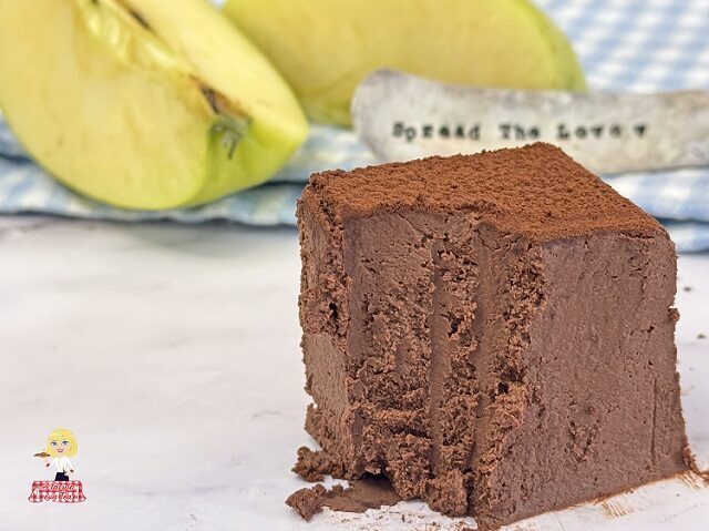 Torta mele e cioccolato senza cottura