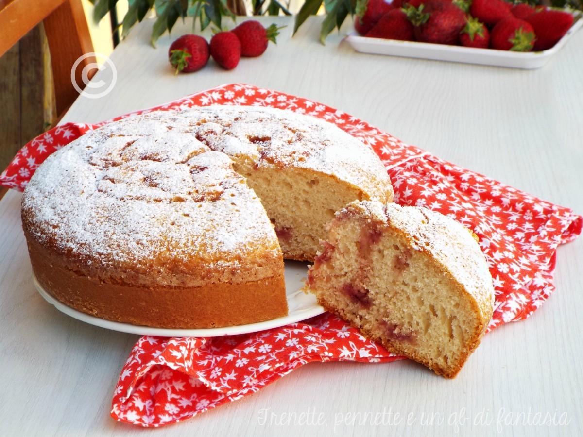 Torta morbida con marmellata di fragole