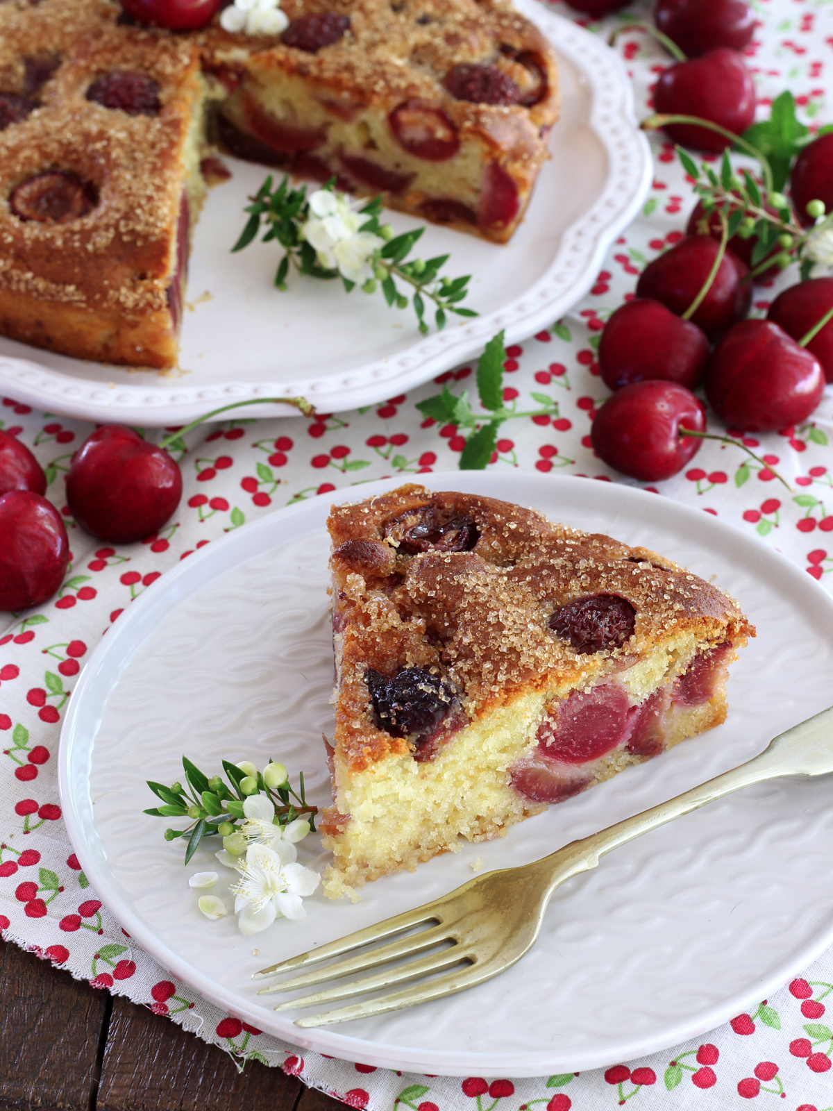 Torta morbida di ciliegie