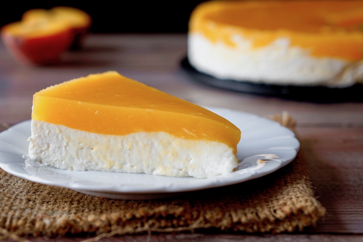 Torta mousse alle pesche