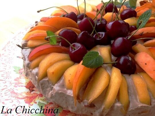 Torta mousse/gelato con frutta