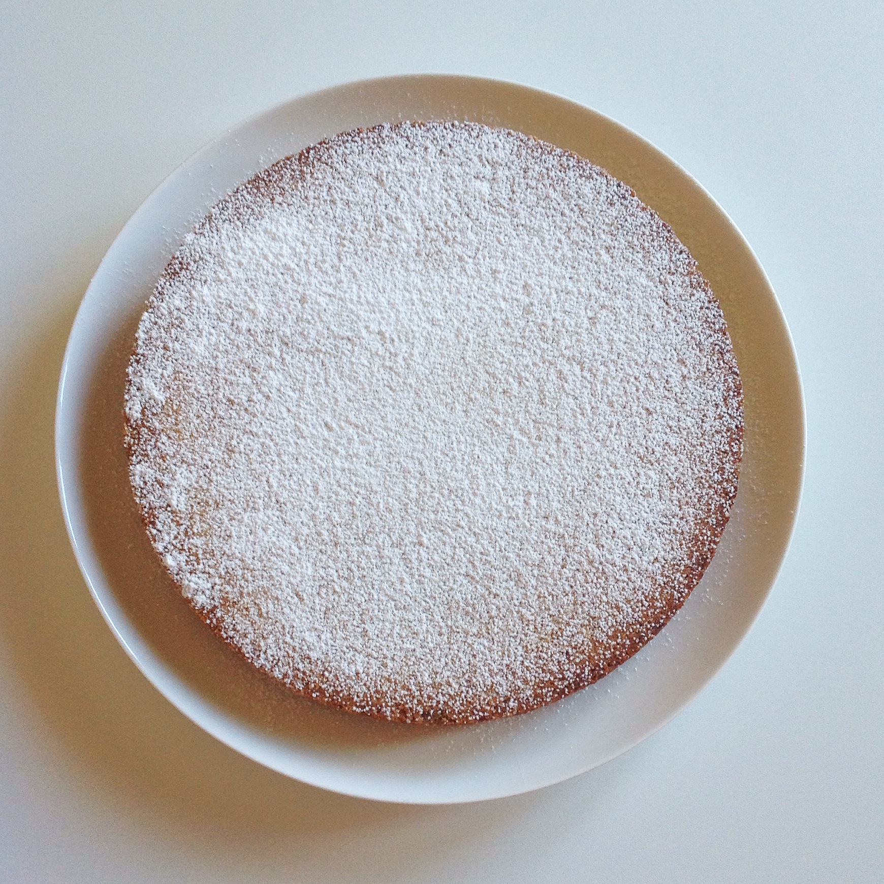 Torta nocciole e ricotta di francesca