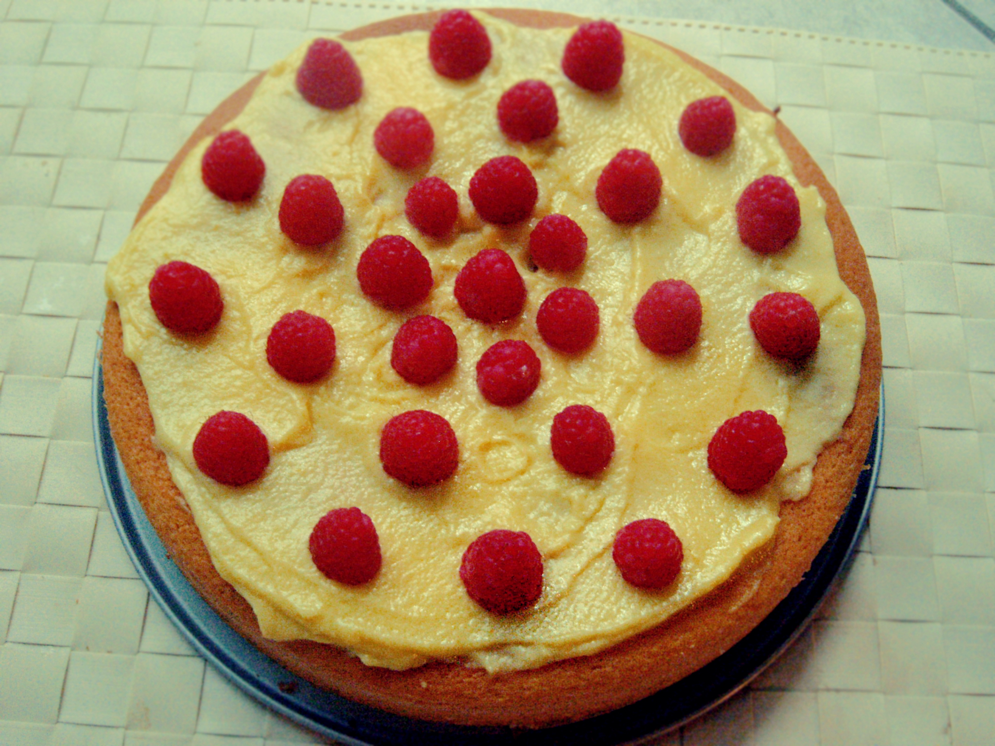 Torta nua ai lamponi