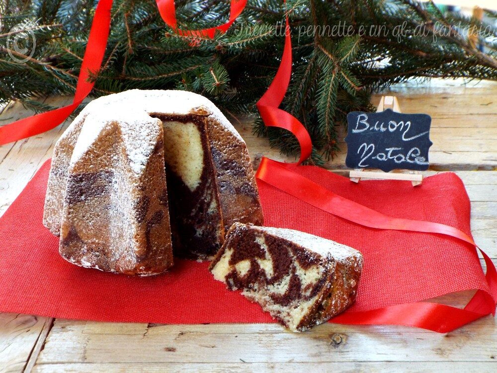 Torta pandoro marmorizzata