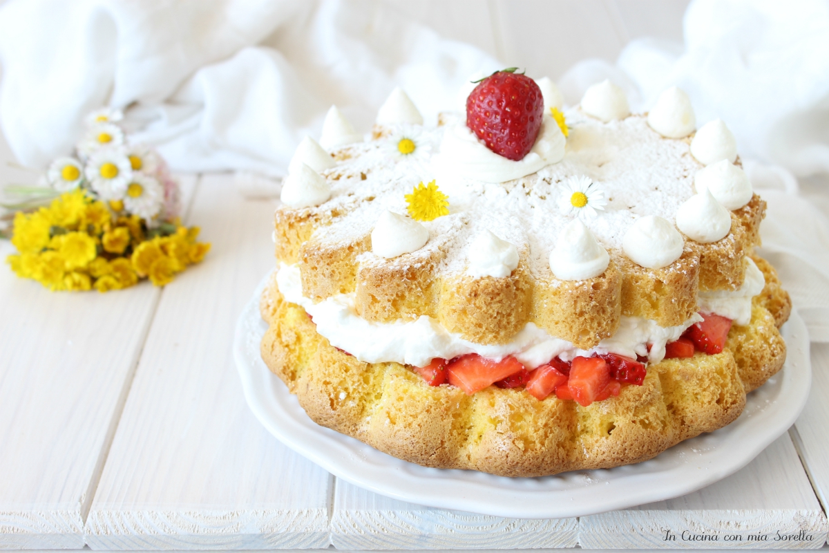 Torta paradiso alle fragole