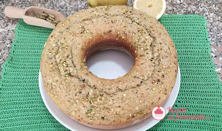 Torta pistacchi e cioccolato al profumo di limone e cardamomo