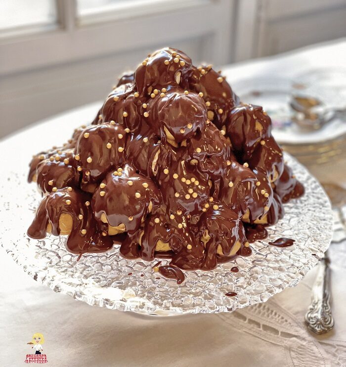 Torta profiteroles