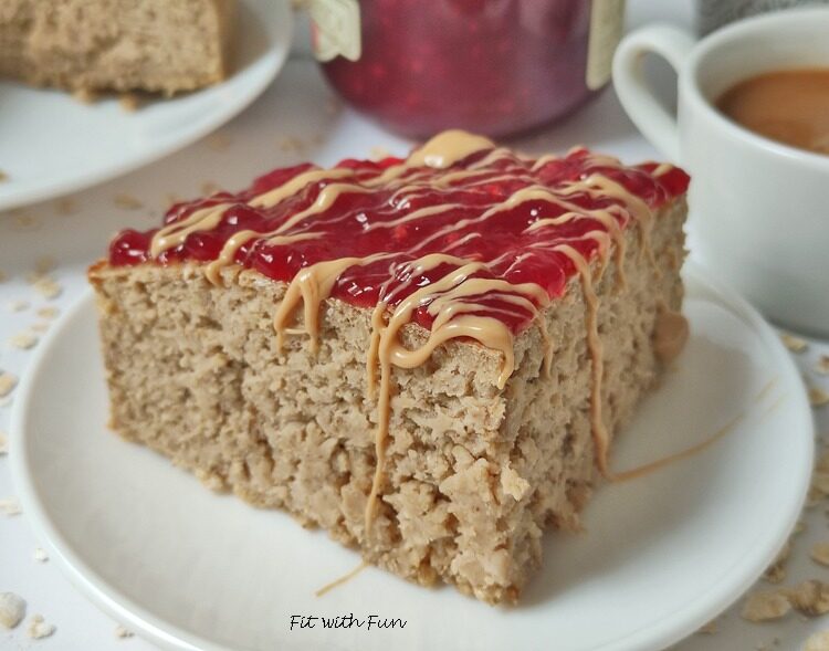 Torta proteica avena e yogurt greco senza zucchero