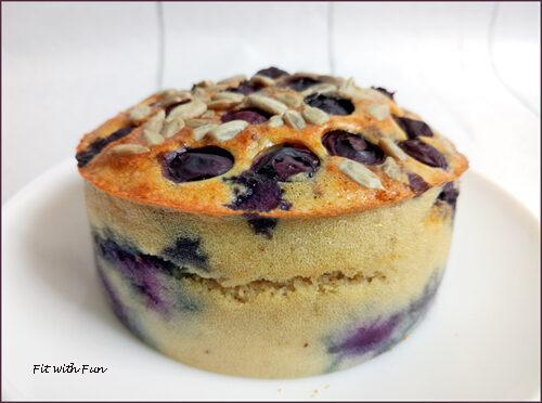 Torta proteica e low carb cocco e mirtilli