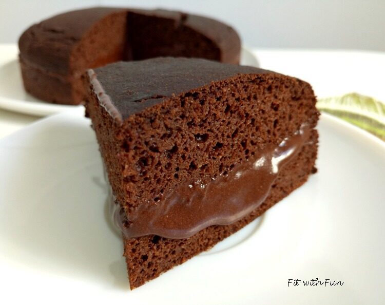 Torta proteica e senza glutine carrube e cocco