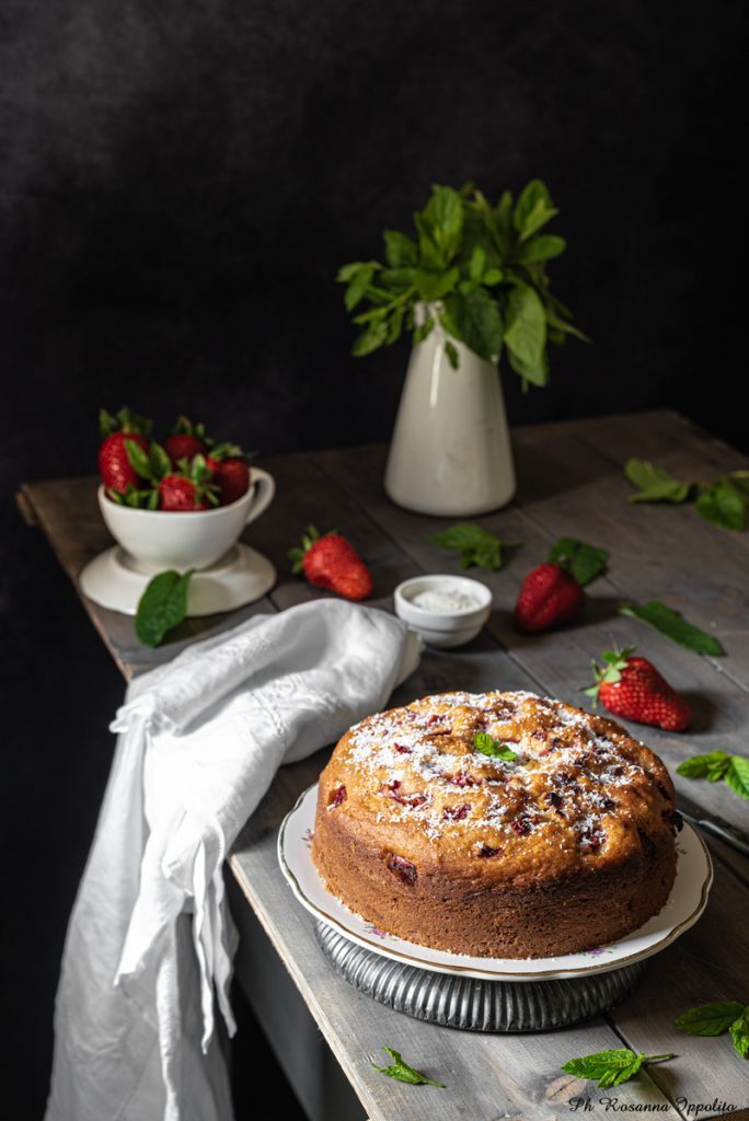 Torta ricotta cocco e fragole