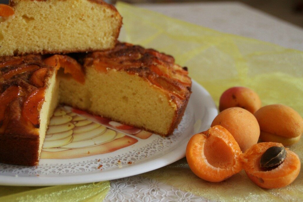 Torta ricotta e albicocche