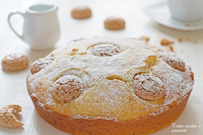 Torta ricotta e amaretti golosa