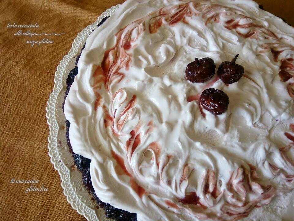 Torta rovesciata alle ciliegie
