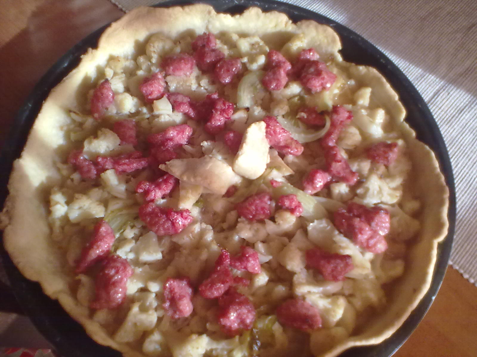 Torta rustica con cavolo e salsicce