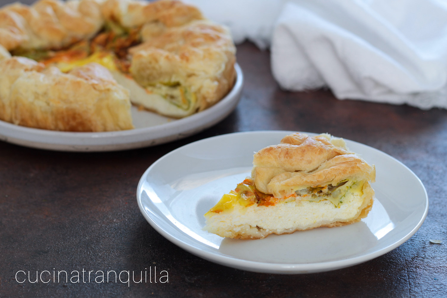 Torta rustica con fiori di zucca e ricotta
