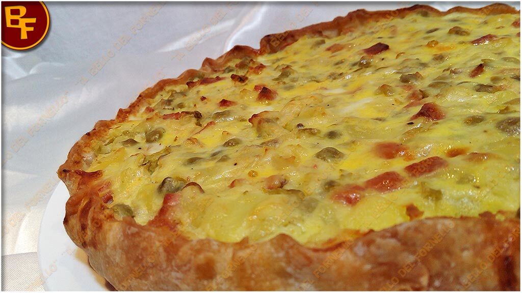 Torta rustica con patate piselli e cotto