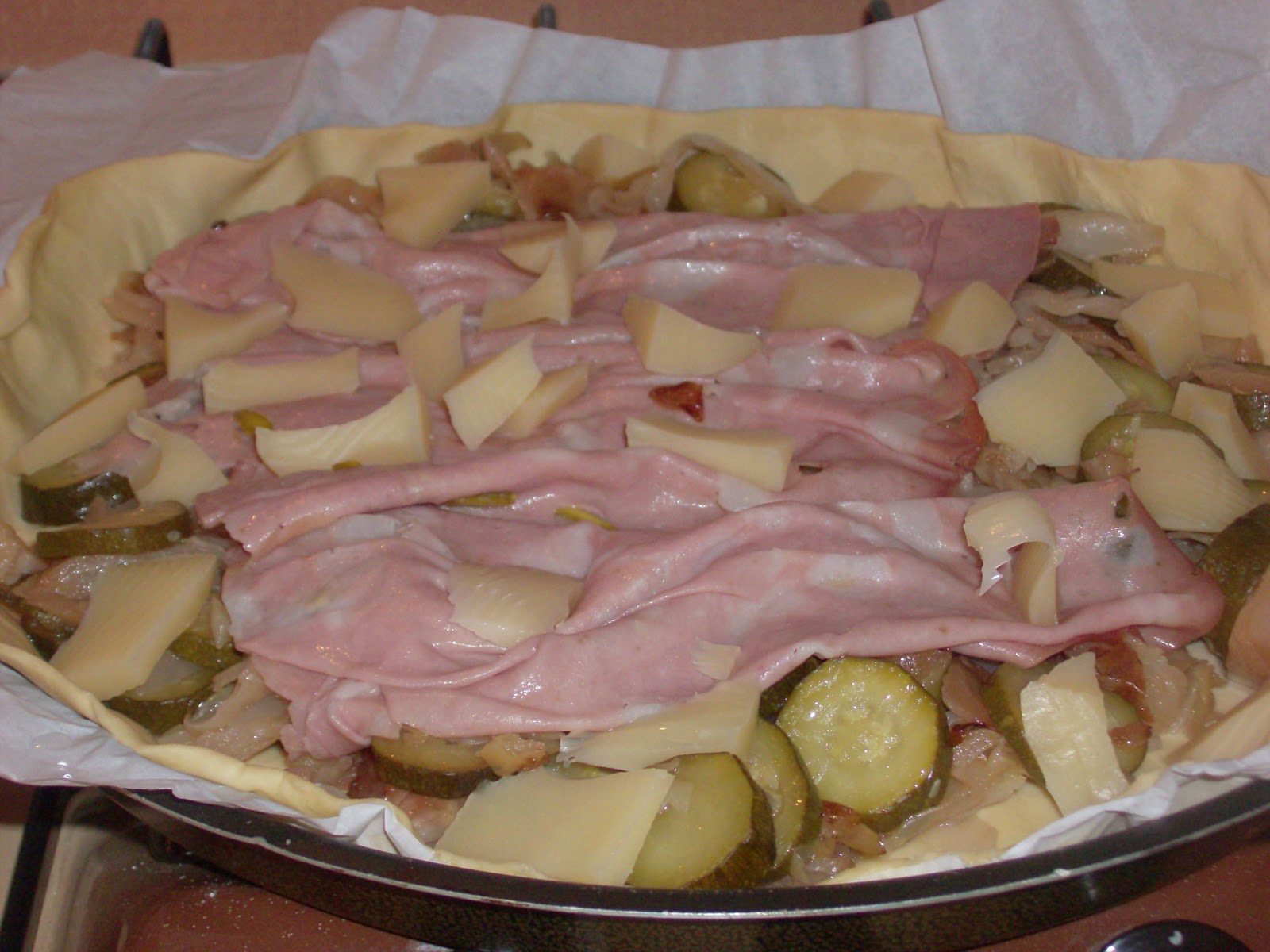 Torta rustica con verza e mortadella