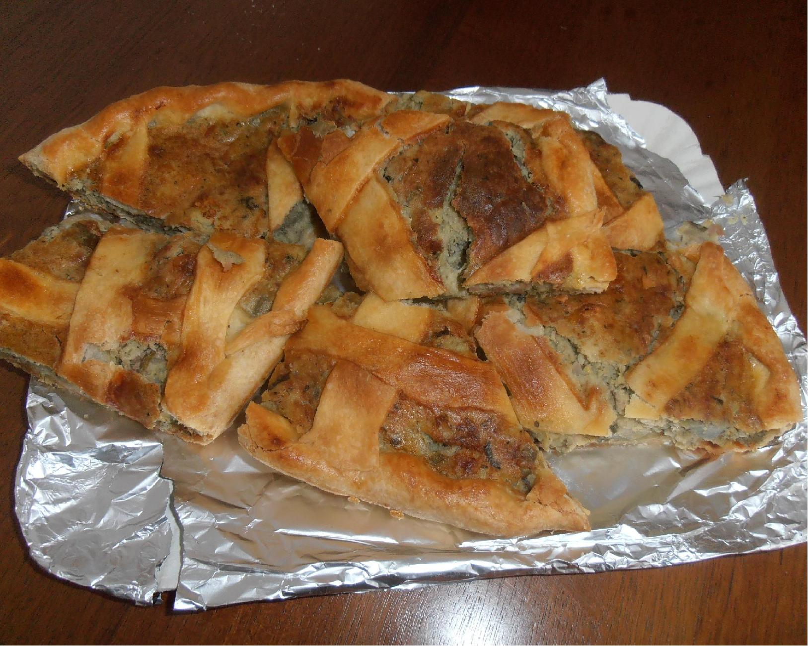 Torta rustica di carciofi mozzarella e salumi