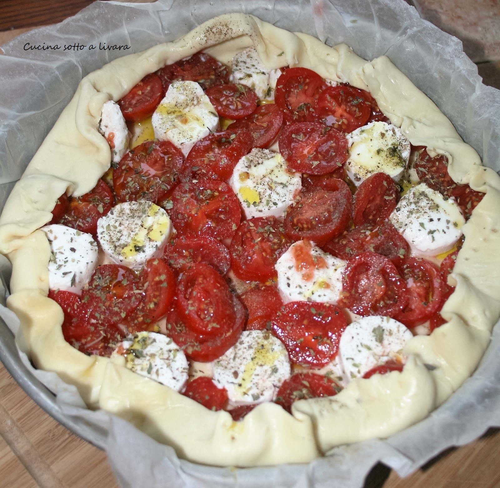 Torta rustica pomodori e caprino