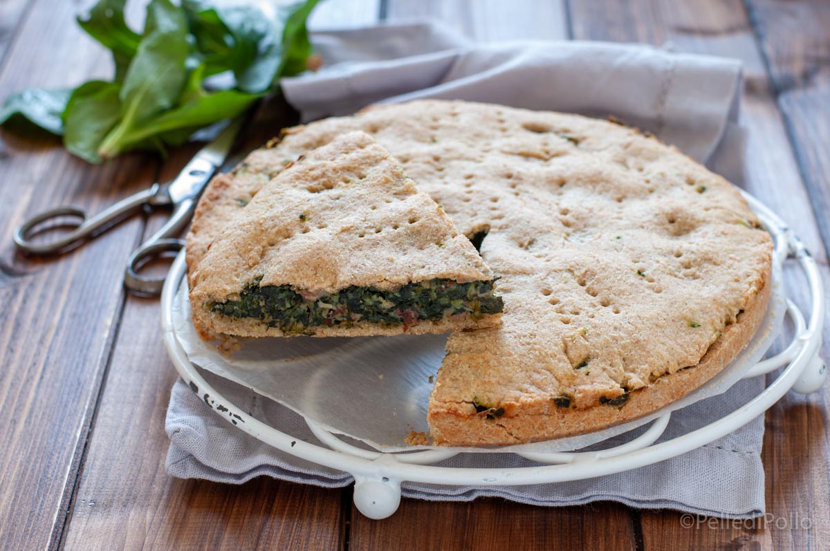 Torta rustica ripiena di spinaci con farina integrale