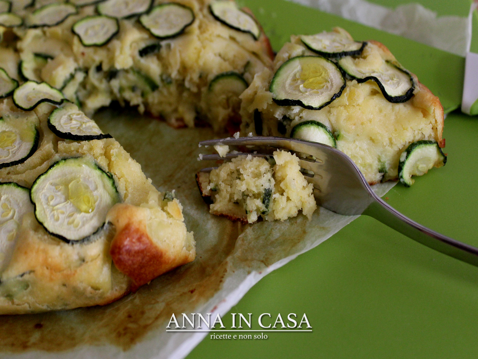 Torta salata 7 vasetti yogurt e zucchine