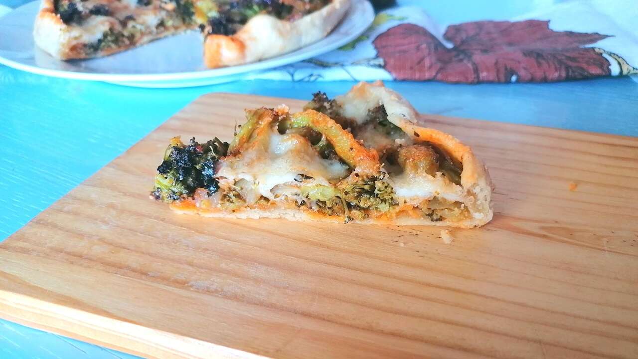 Torta salata ai broccoli bimby, facile e gustosa