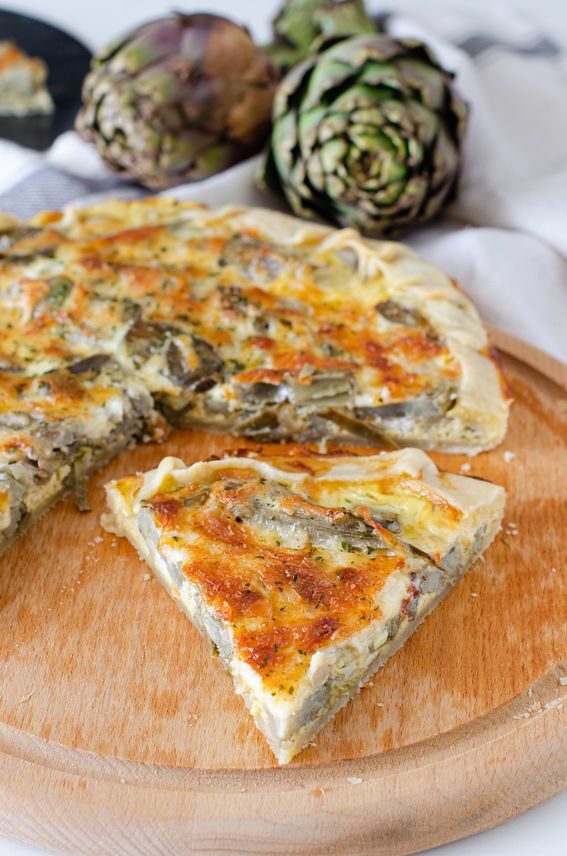 Torta salata ai carciofi con brisè senza lattosio