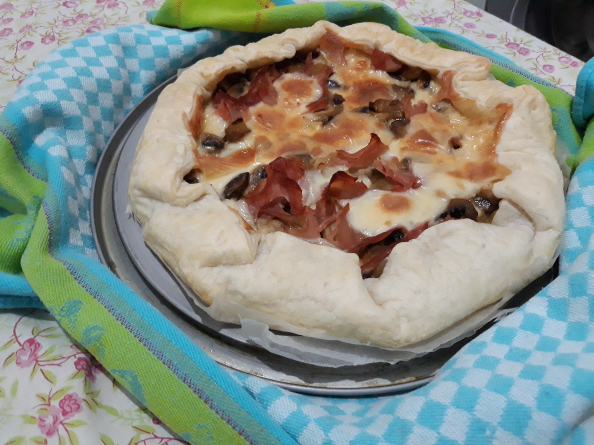 Torta salata ai funghi e prosciutto