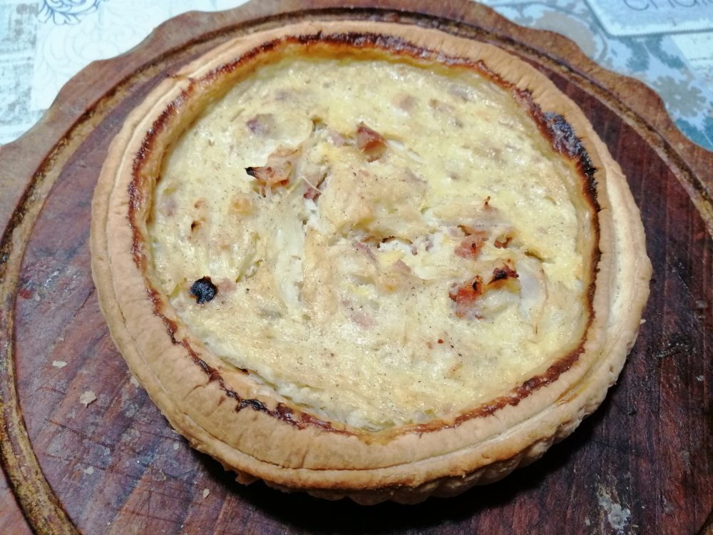 Torta salata alla cipolla