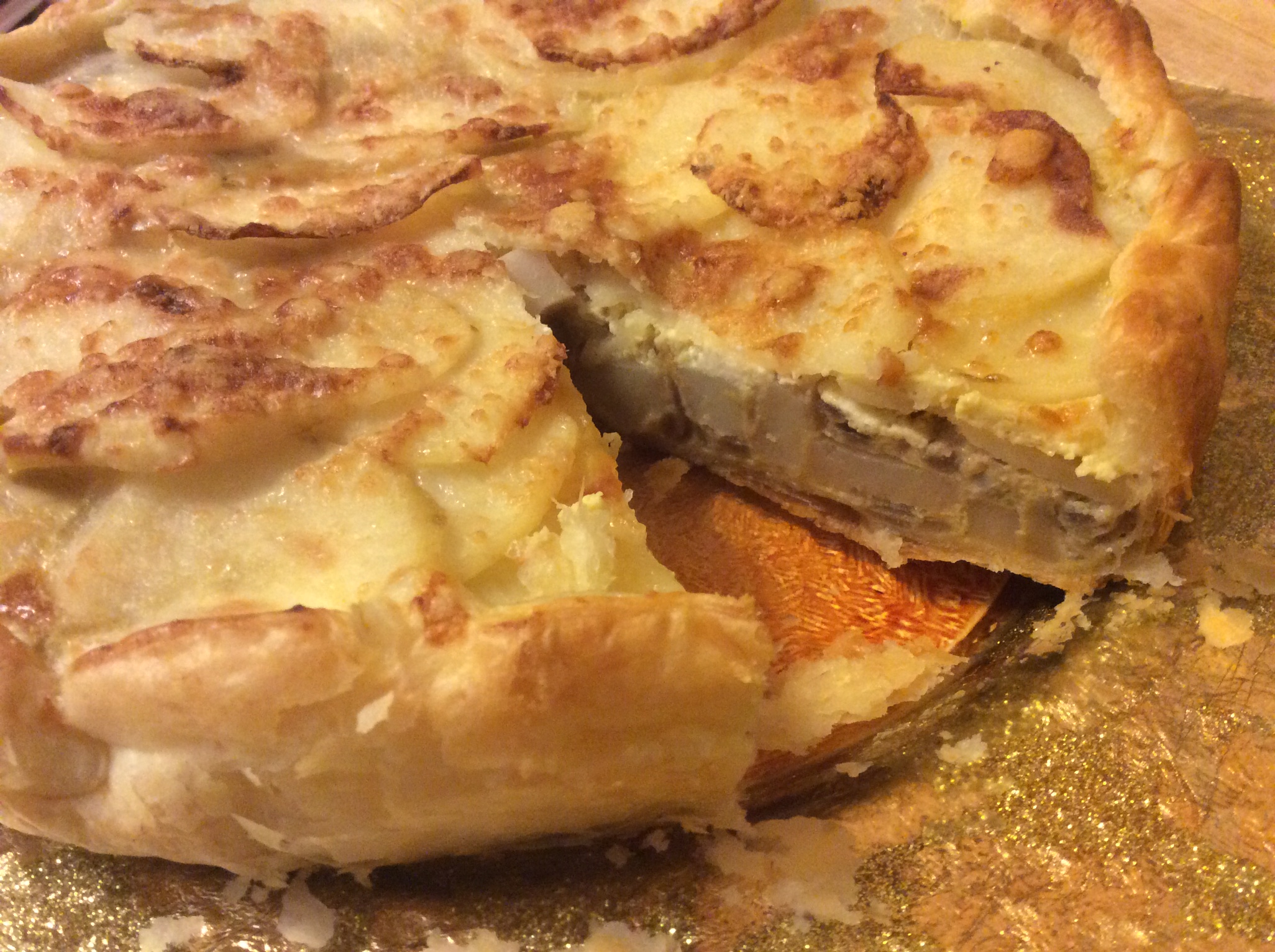 Torta salata cipolle e patate