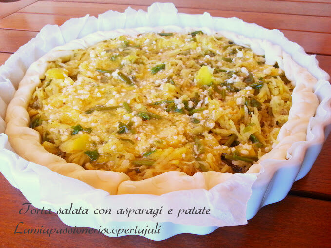 Torta salata con asparagi e patate