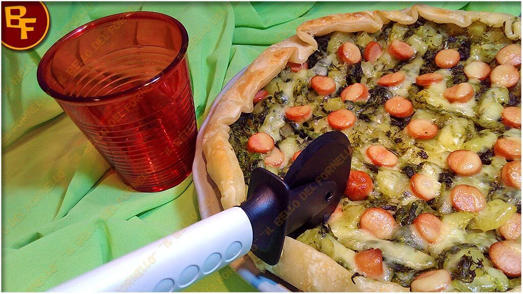 Torta salata con broccoli patate e wurstel