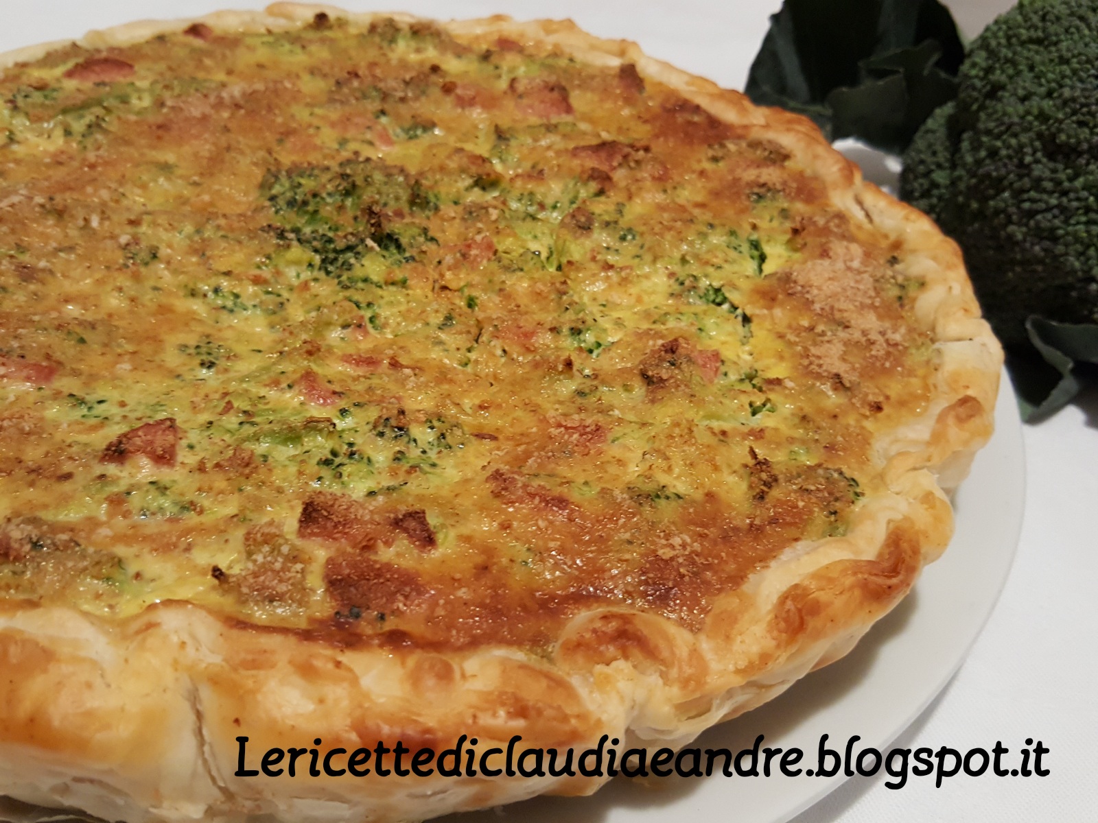 Torta salata con broccolo, ricotta e wurstel