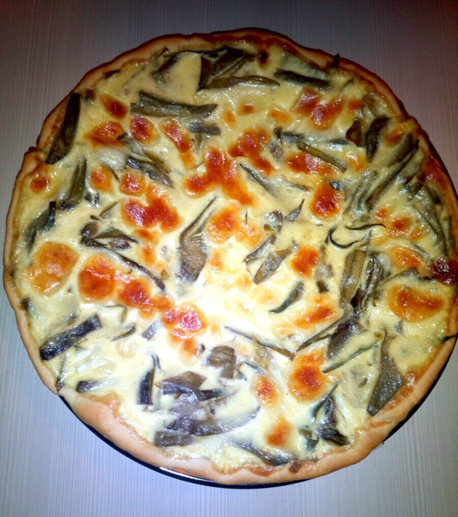 Torta salata con carciofi e scamorza