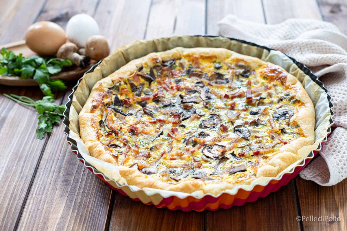 Torta salata con funghi e pancetta