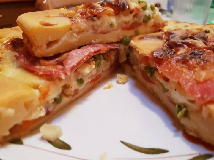 Torta salata con impasto