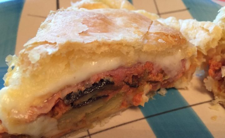 Torta salata con melanzane a funghetto