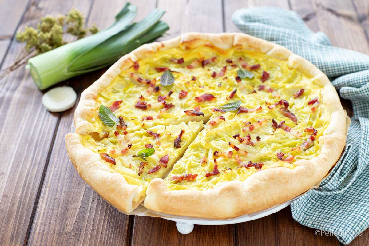 Torta salata con porri e speck