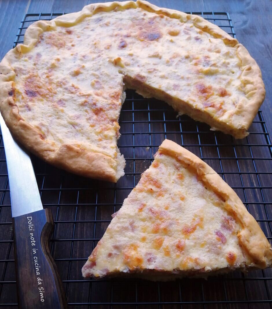 Torta salata con prosciutto e ricotta