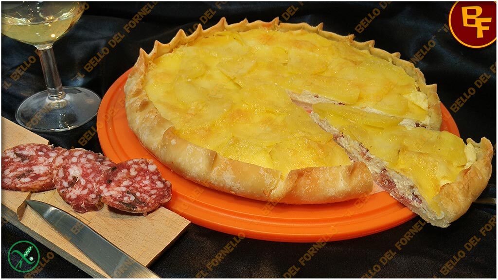 Torta salata con salame al tartufo ricotta e patate