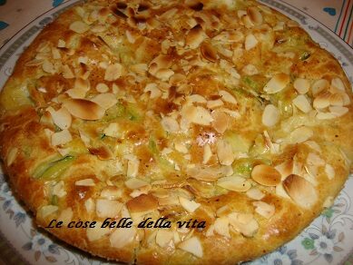 TORTA SALATA CON ZUCCHINE
