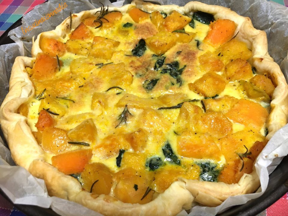 Torta salata  di pasta sfoglia con zucca e bieta